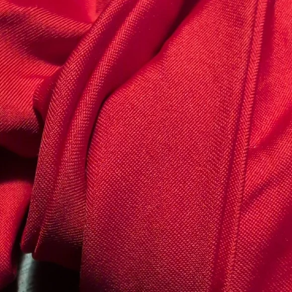 Chic Red One-Shoulder Top - Picture 4 of 4